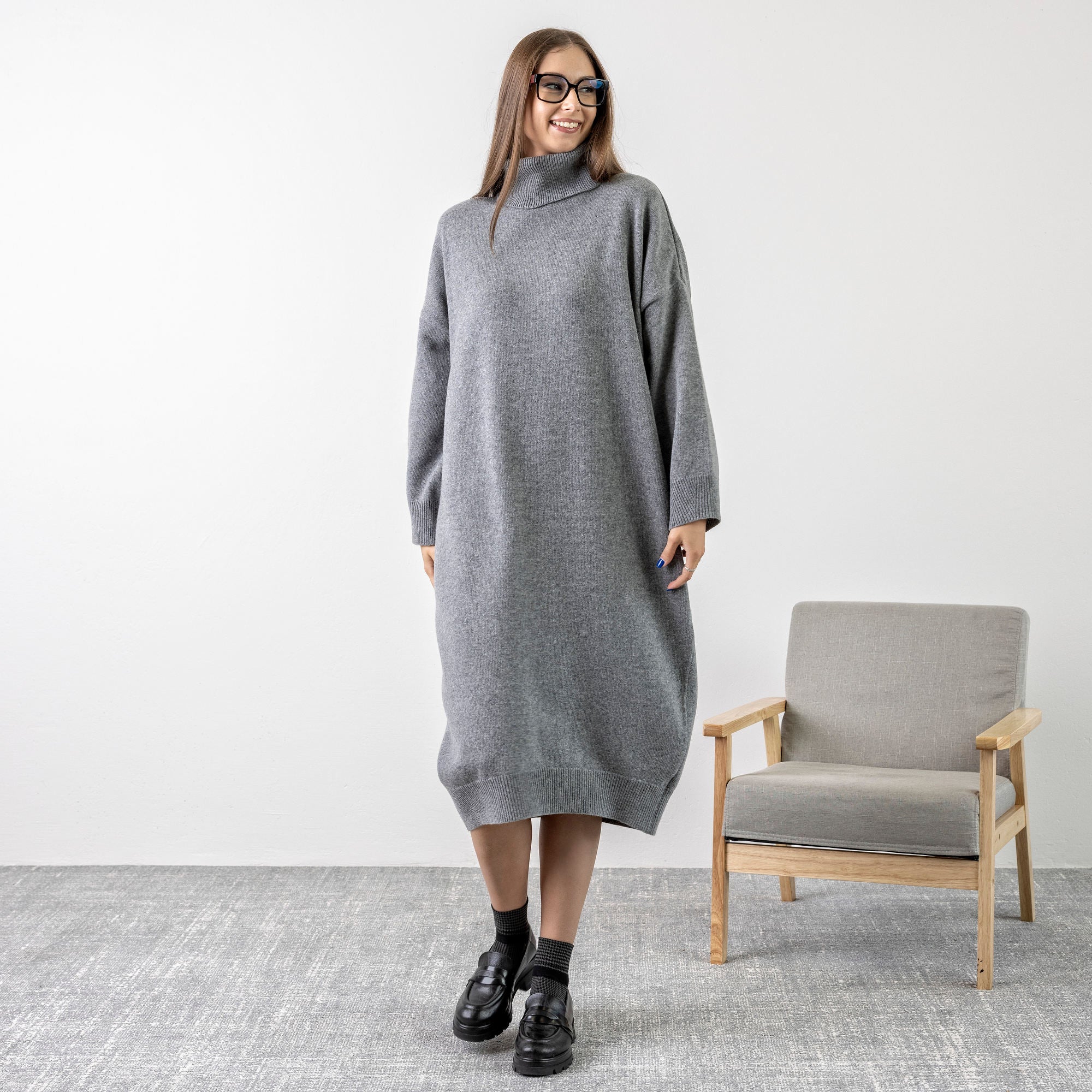 Long woolen dress Frozen with a high neck